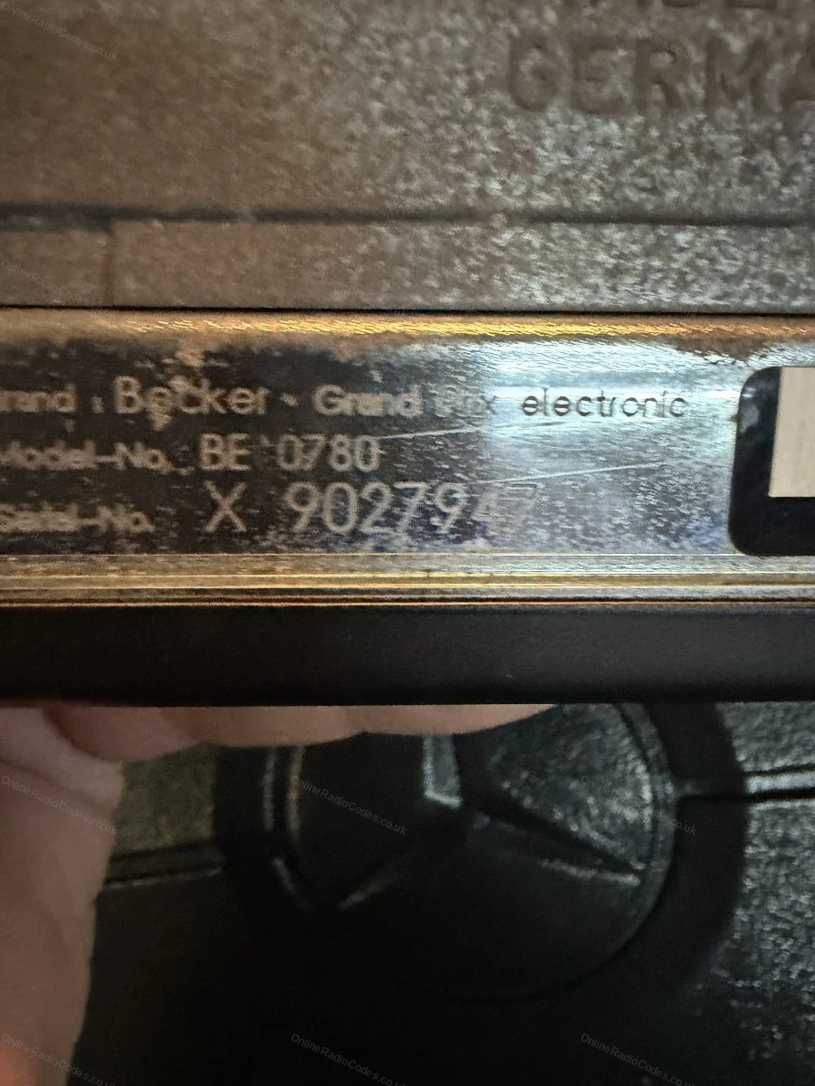 BE model and serial engraved on the edge of the casing