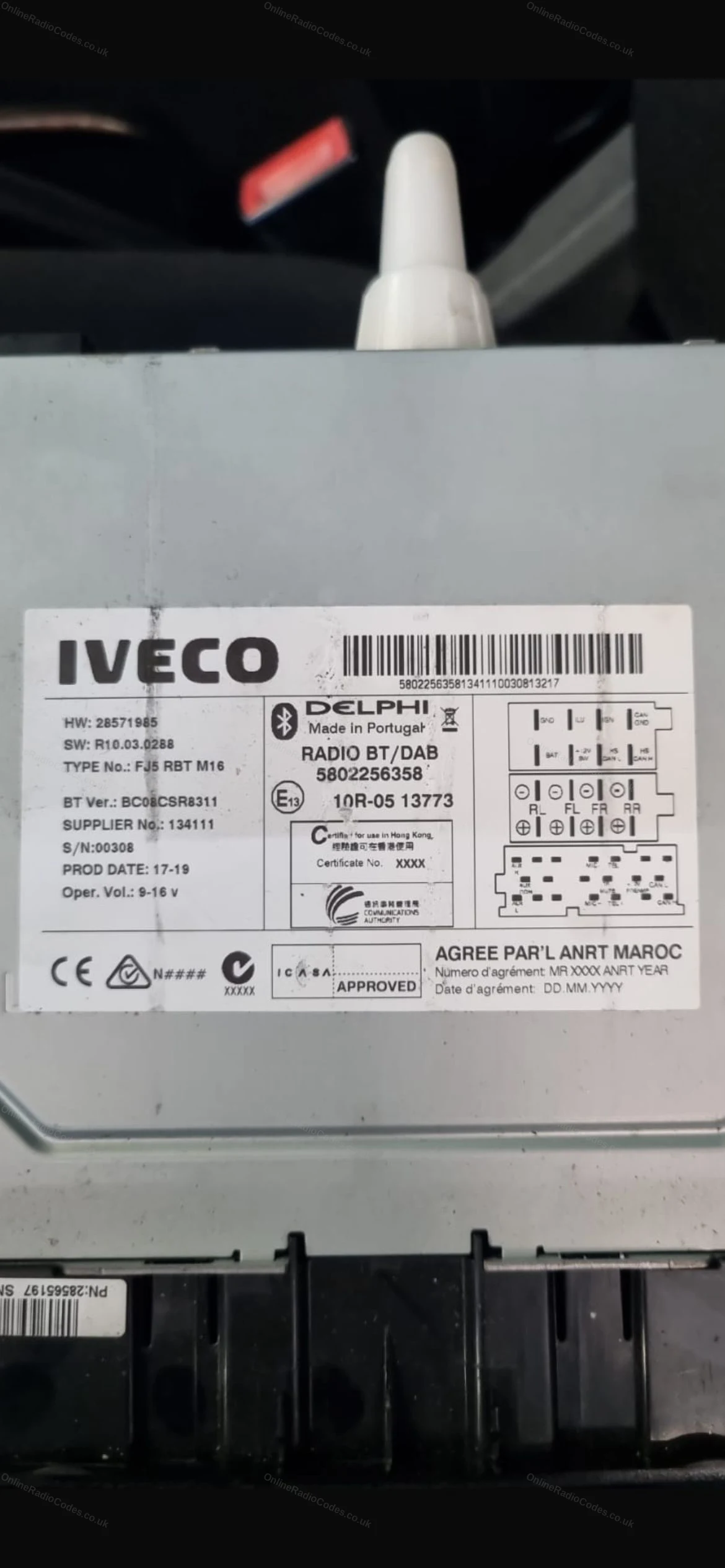 Serial label on an Iveco Daily unit