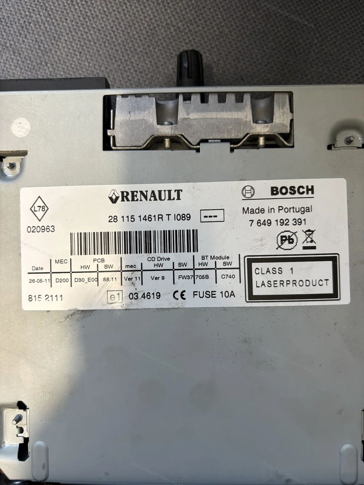 Renault TomTom radio label — 2811 series